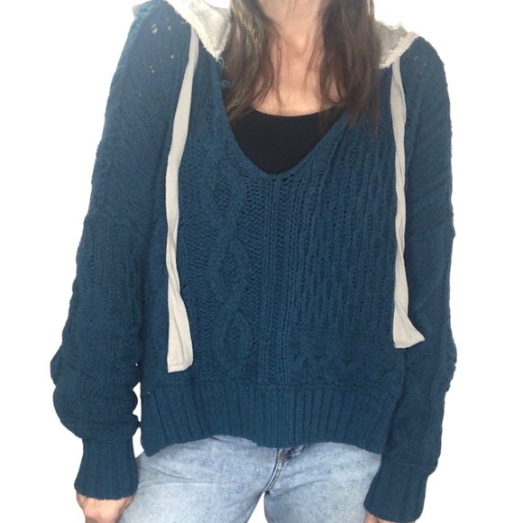 Free People Blue Tierra Cable-Knit Sweater Sz S Chunky Boho Hoodie Oversized - Picture 3 of 12